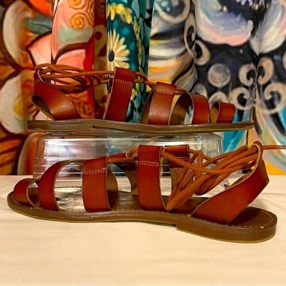 Mossimo Sandals - Picture 5 of 8